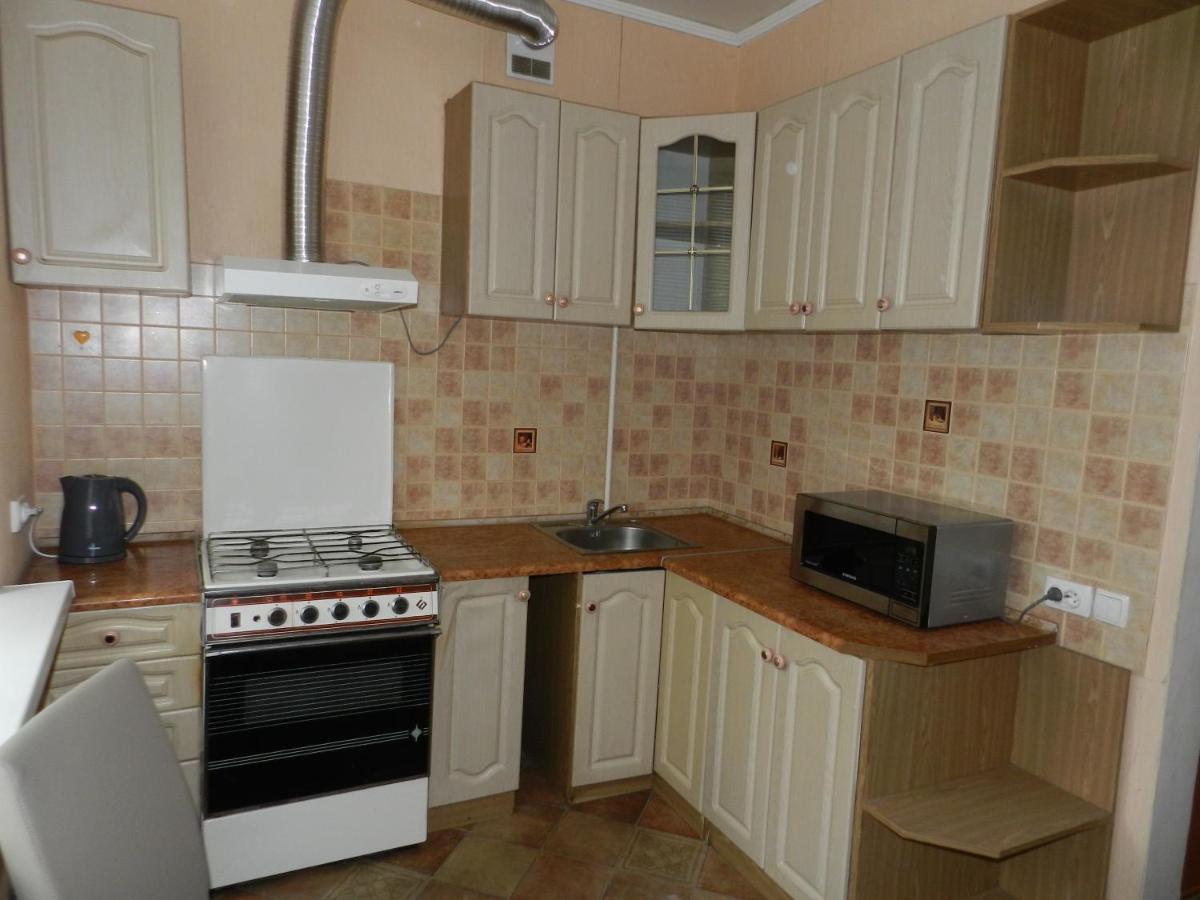 1-Room Luxury Apartment On Sobornyi Avenue 170-V, By Grandhome Zaporizhia Esterno foto
